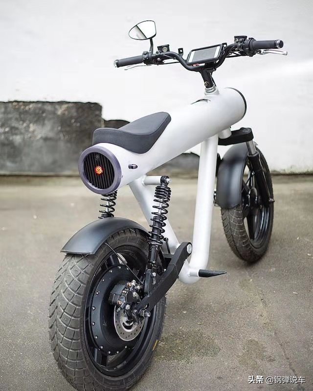 小火箭电摩托，轻量化车身自重40千克，售价8000美元，最快80公里