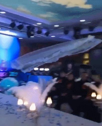 中式婚礼火了好多人观看,火遍全球的中式婚礼