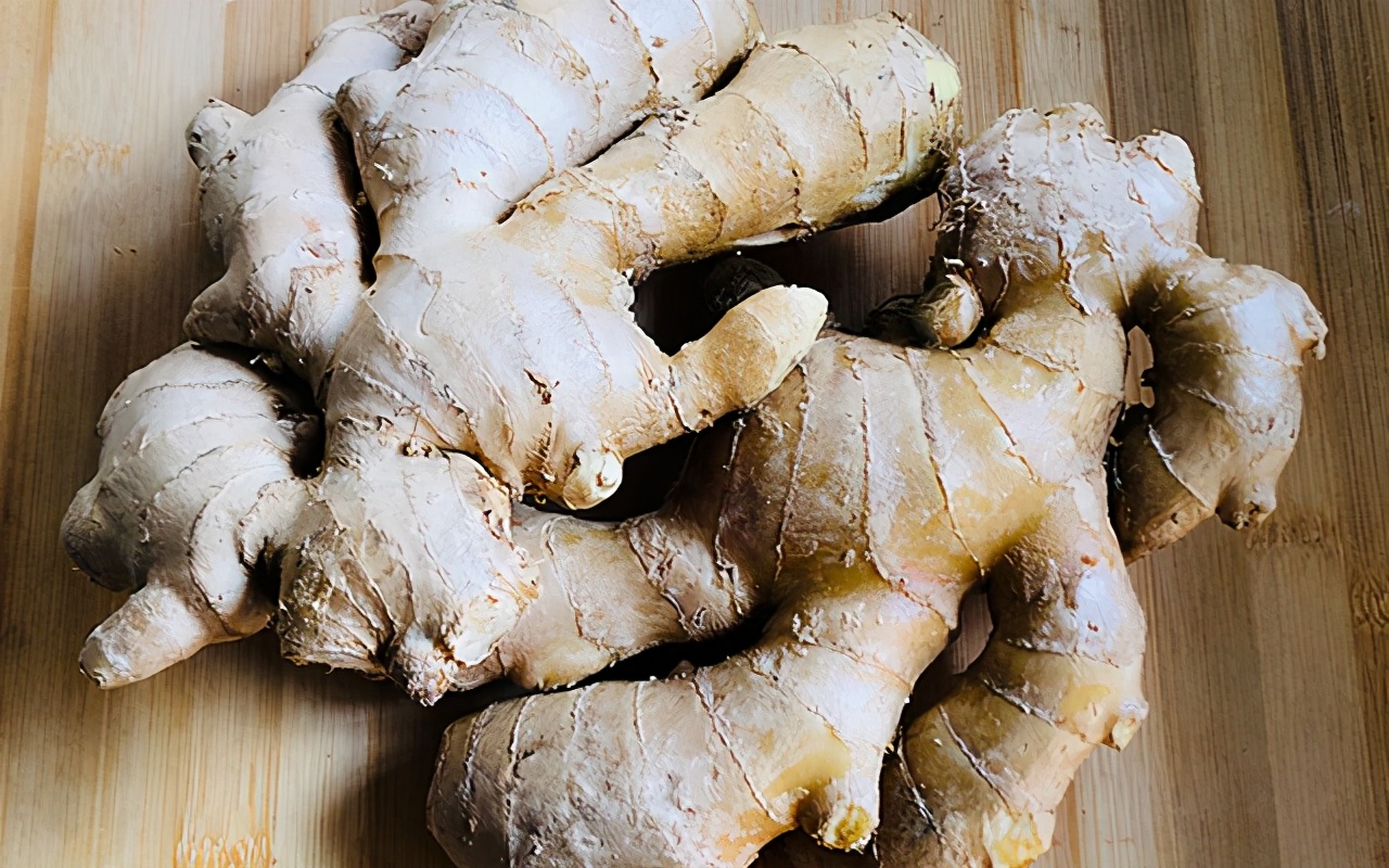 生姜现做现吃怎么弄,生姜能直接吃吗有什么功效