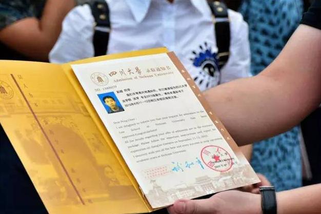 无臂高考少年彭超,无臂少年彭超