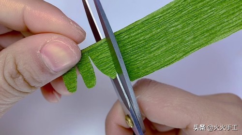 果郡王为甄嬛种合欢花的片段,果郡王送合欢花对甄嬛说了什么