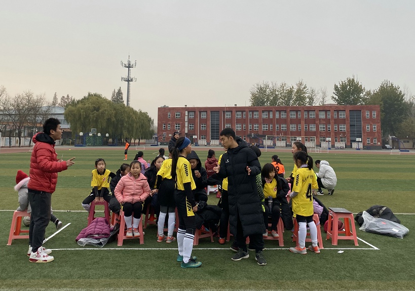 人大附中朝阳学校体育课,人大附中朝阳学校橄榄球