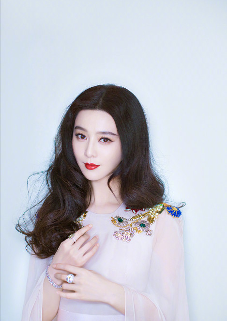 范冰冰香港发售面膜,范冰冰走穴捞金事件