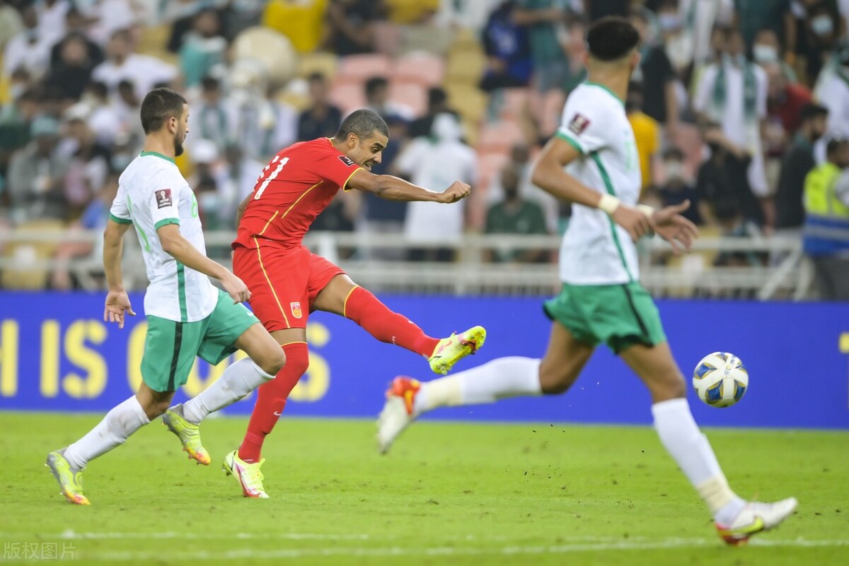 王燊超放任场上失误,王燊超失误视频