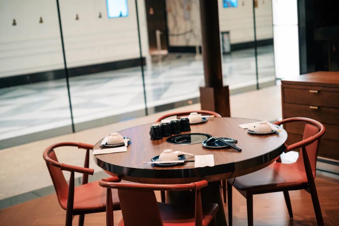 200块钱住北京,200块住酒店吃大餐