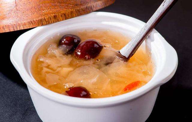 银耳燕窝粥怎么熬最好喝,银耳汤出胶最好的方法