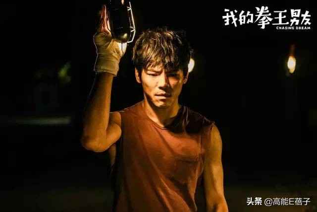 向佐唱歌名场面,向佐人生低谷完整视频