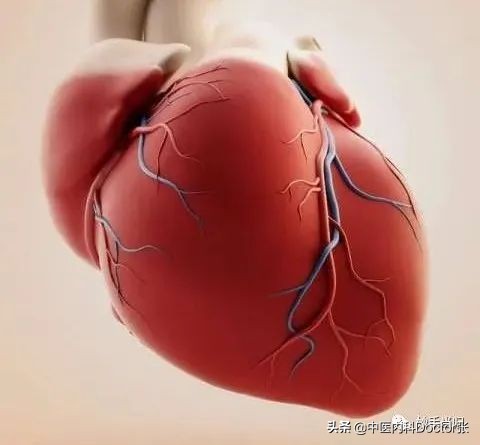 老人脚水肿按压塌陷治疗方法,老人脚水肿一按一个洞