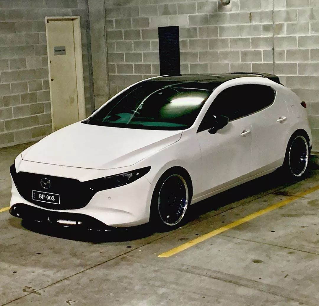 次世代马自达3国内竟缺席两厢版本，只能看国外玩家改装帅的飞起