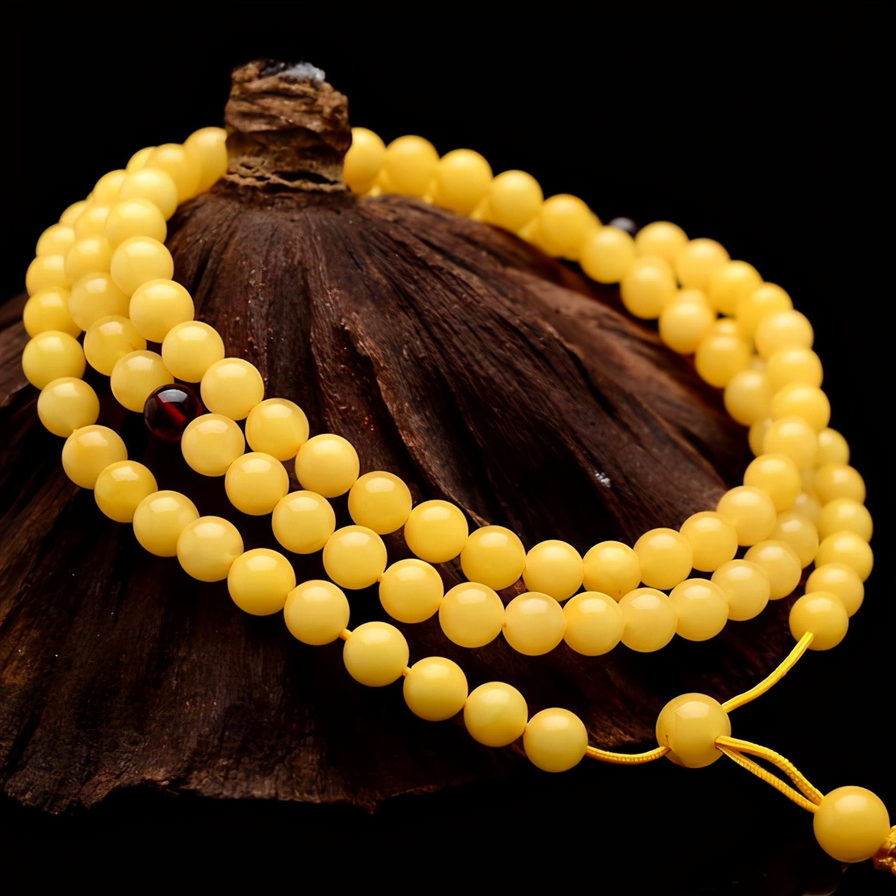 鉴别蜜蜡的真假的最简单方法特点,文玩蜜蜡真假怎么分别