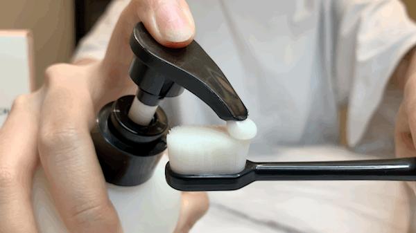 一张嘴就臭是咋回事,刷牙不管用的口臭怎么治