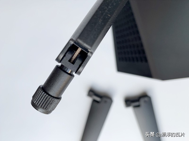 网件r7000比现在的千元路由器好,千元路由器