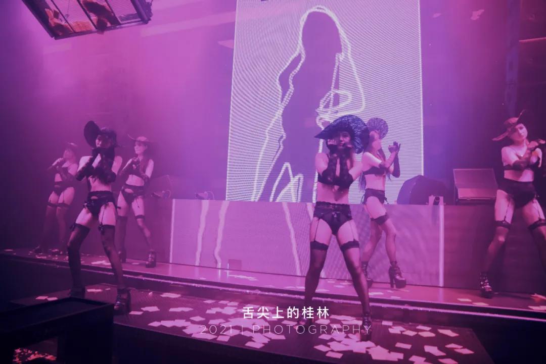 网红酒吧蹦迪卡点,极致氛围网红酒吧