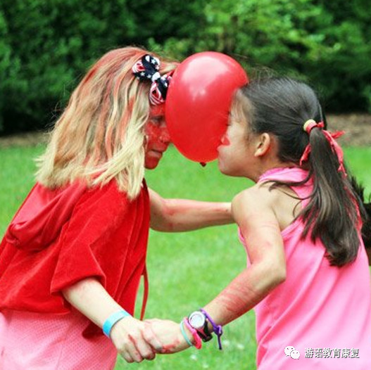 1岁宝宝吹气游戏大全,教宝宝说话这2个小游戏简单有效