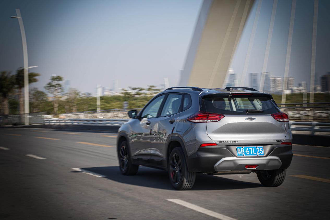 雪佛兰创酷2019款335t潮版讲解,雪佛兰创酷2019款335t尊版