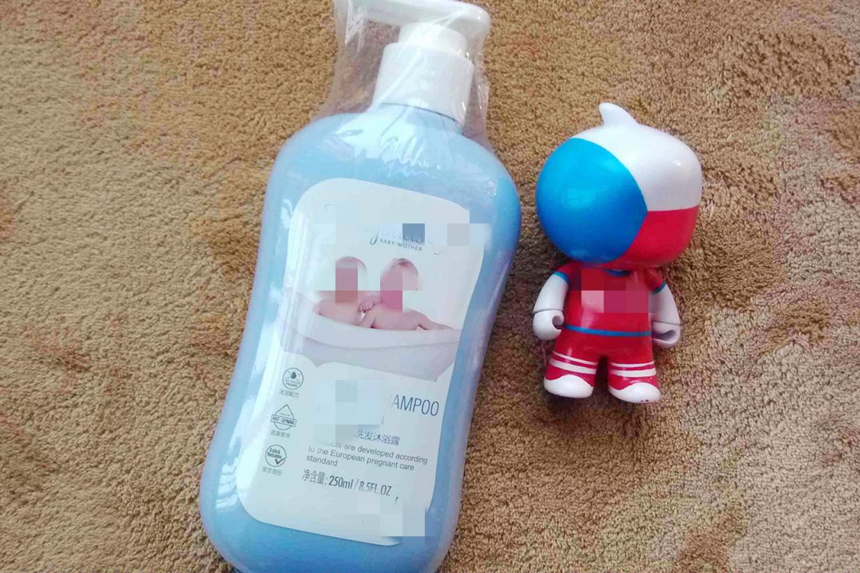 宝宝洗澡的温度低会怎样,宝宝洗澡时水温过高