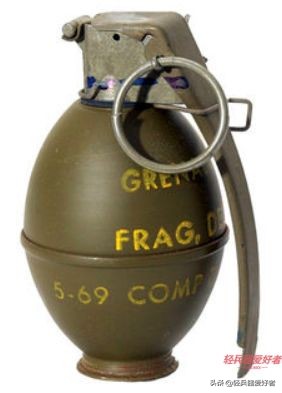 神级反战电影：战场无诗意，全金属外壳也拯救不了荒芜的灵魂