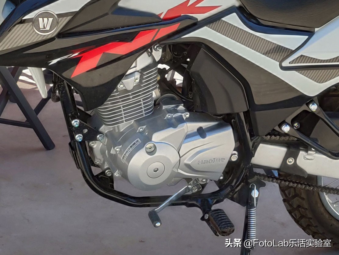 豪爵nk150和阿普利亚150adv哪个好,nk150豪爵对比阿普利亚terra150