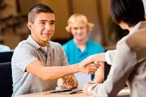 美国大学waitlist转正,美国大学申请waitlist