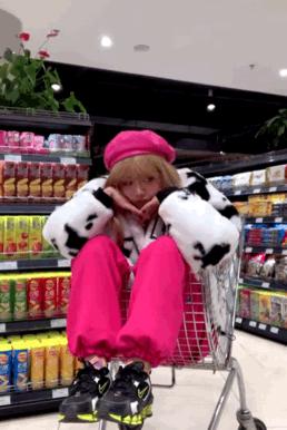 如何摆pose拍照才好看,怎么摆pose拍出来的照片更好看