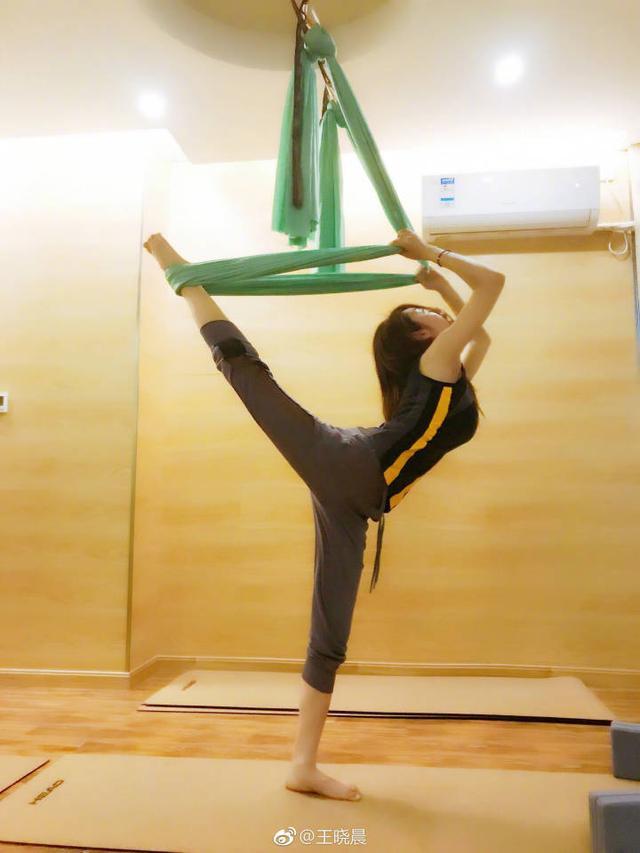 王晓晨跟郑恺,王晓晨陈赫青春同学会