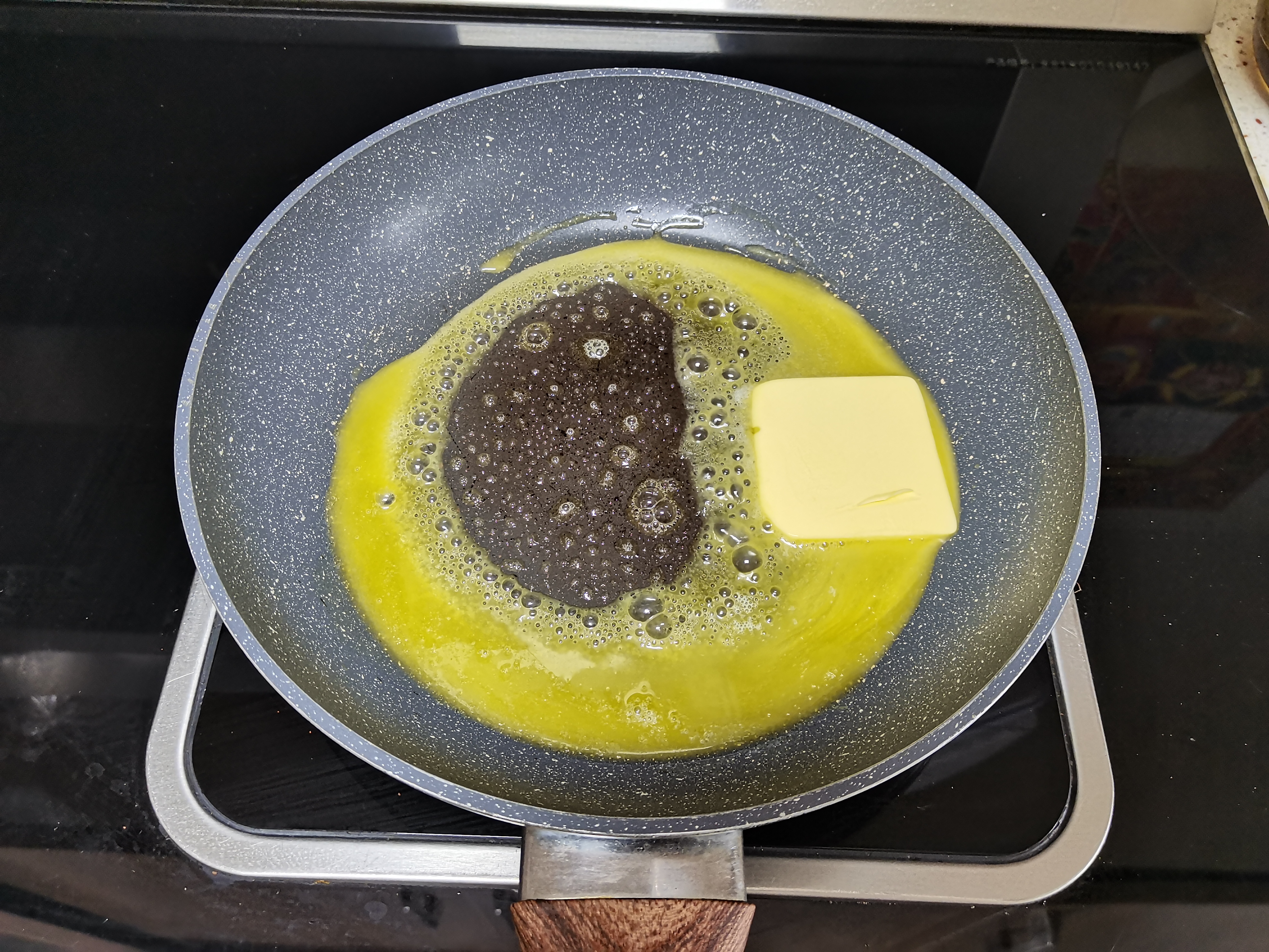 儿时最甜蜜的回忆自制花生牛轧糖,夏天自制牛轧糖让闺蜜爱上吃糖