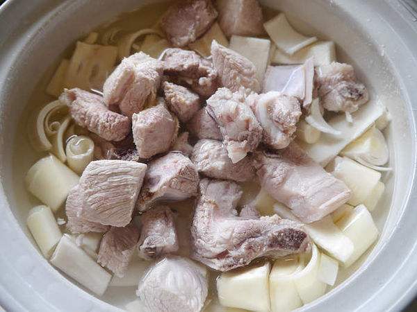 竹笋又简单又好吃的方法,竹笋这样做太好吃了不苦不涩口