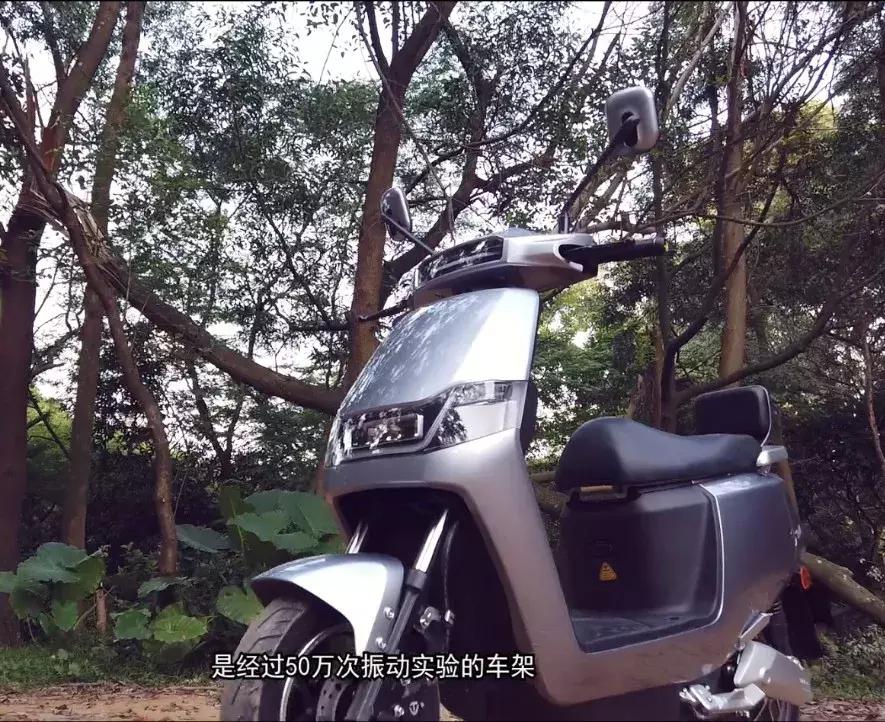 邓超同款座驾台铃狮子实测,售价3899元起,最大续航180KM