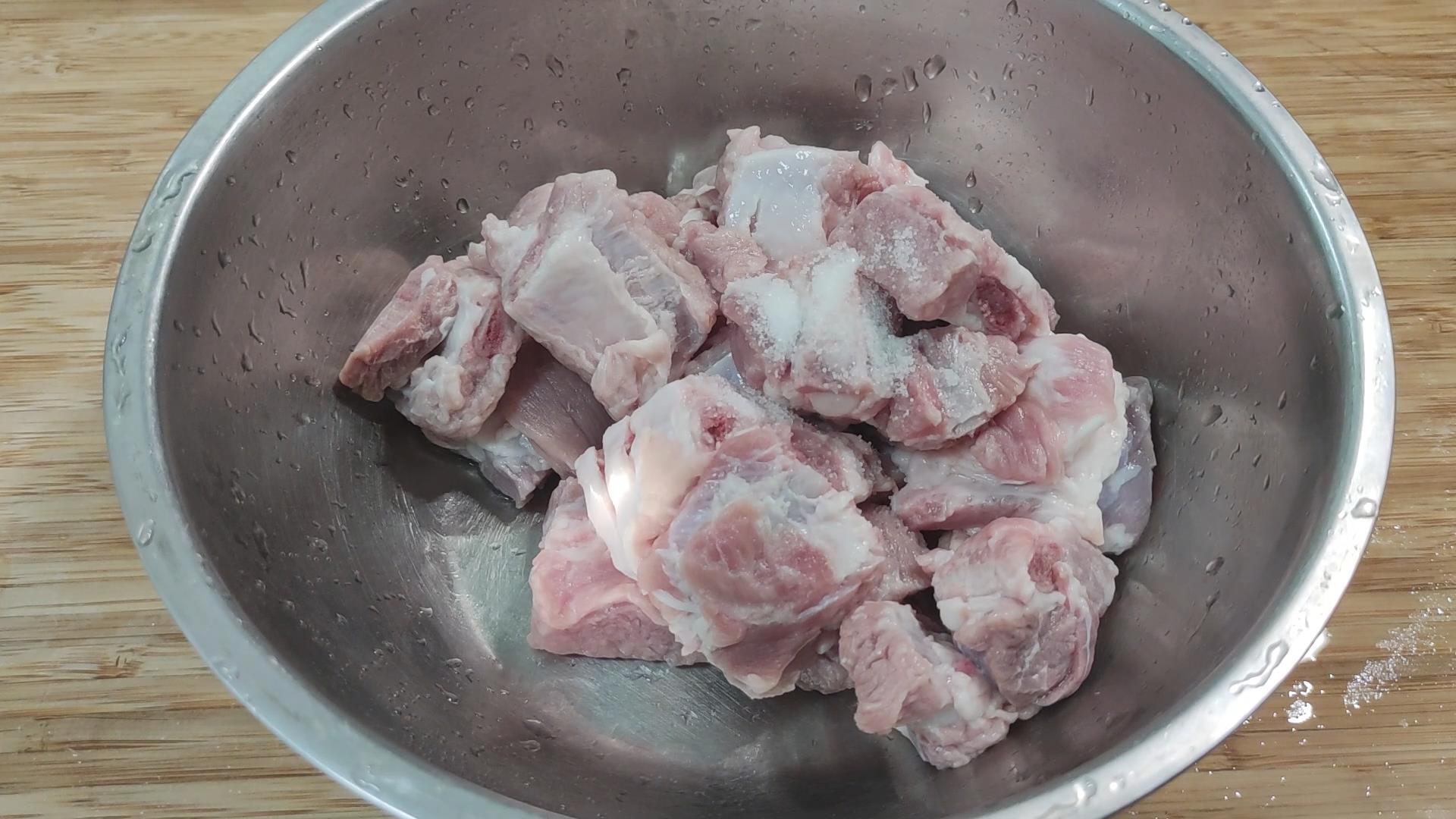 豉汁蒸排骨最正宗的做法,厨师豉汁蒸排骨小妙招