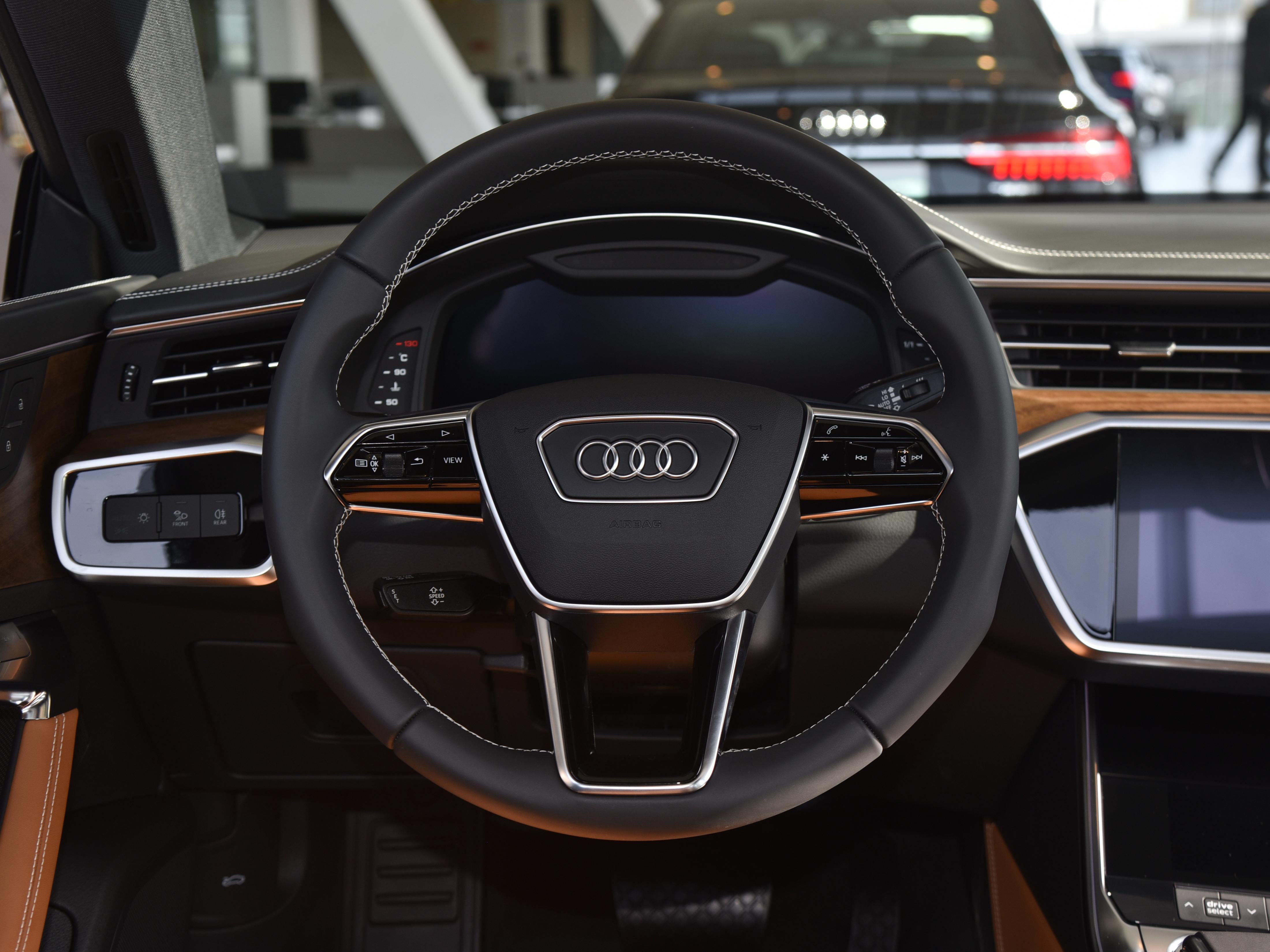 前后五连杆悬架的车有什么优势,全新奥迪a755tfsi