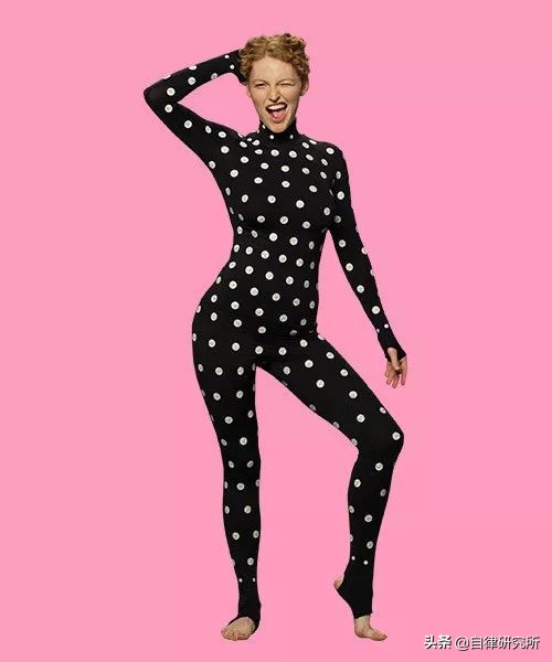 送10亿,征女友包下火箭登月高中毕业的他为何成为日本最潮富一代