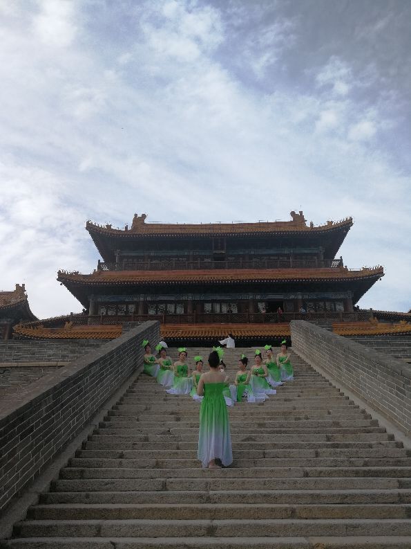 华山脚下的西岳庙,华阴华山之巅