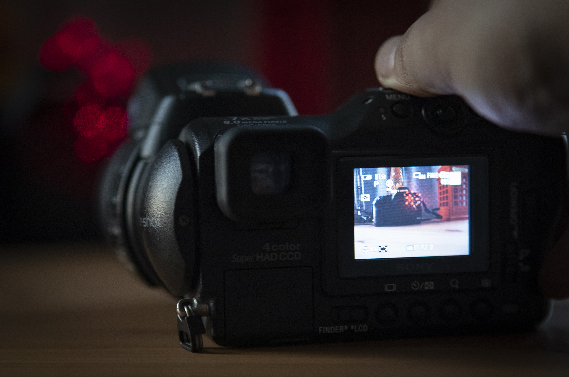 最好的数码相机是哪一款,16年的数码相机现在过时么