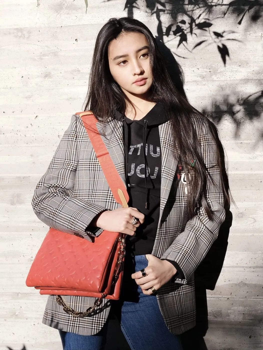 火箭少女吴宣仪穿衣搭配,吴宣仪穿衣风格有多土