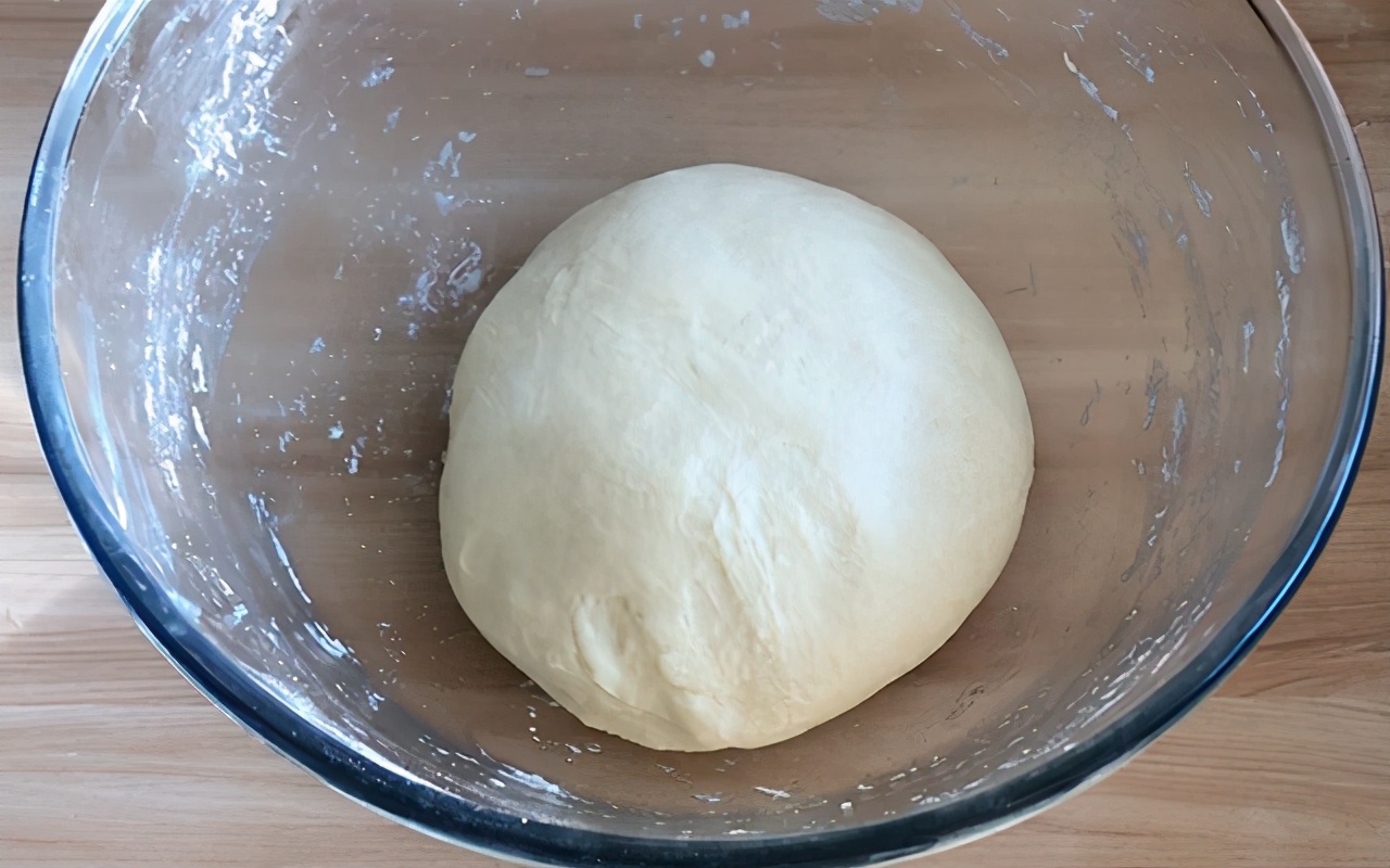 手撕软面包营养早餐奶香味大,手撕肉松面包超级松软全家的最爱