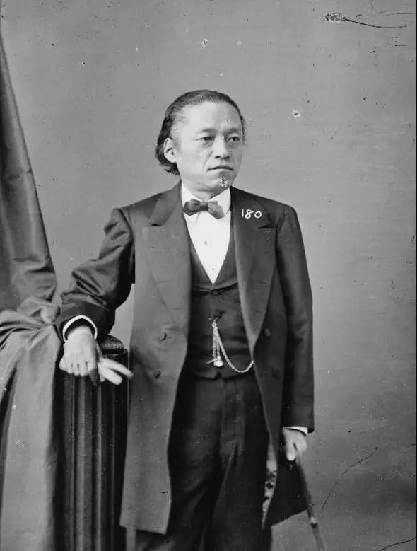 讲解中国与日本过去的事情,中国与日本的战争历史小故事