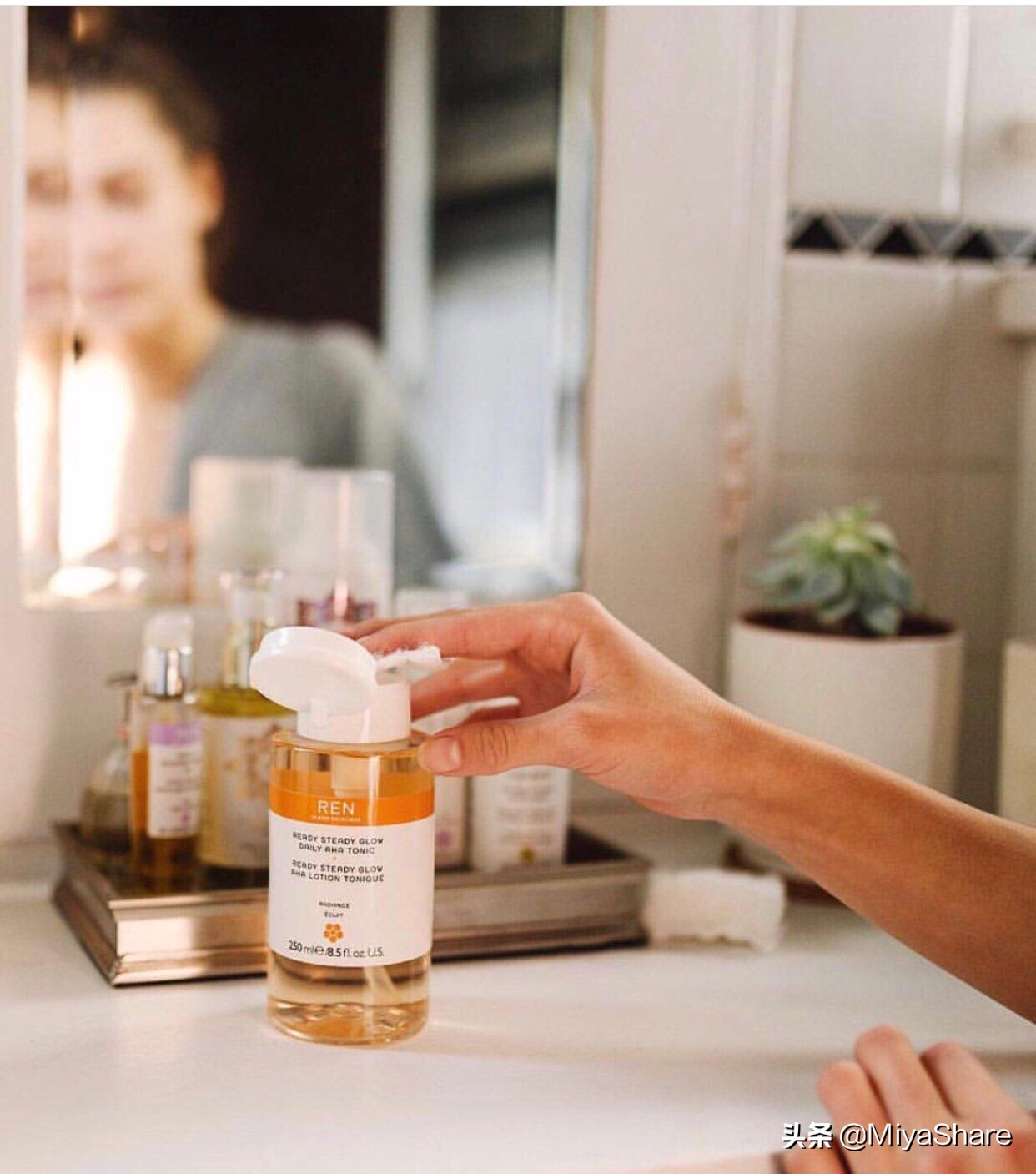 “外油内干”的皮肤别再控油！3个方法：远离出油脱皮，皮肤水嫩