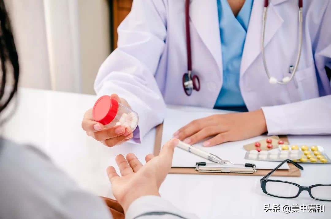 甲沟瘙痒涂什么药好得快,靶向药引起的甲沟炎怎么治疗