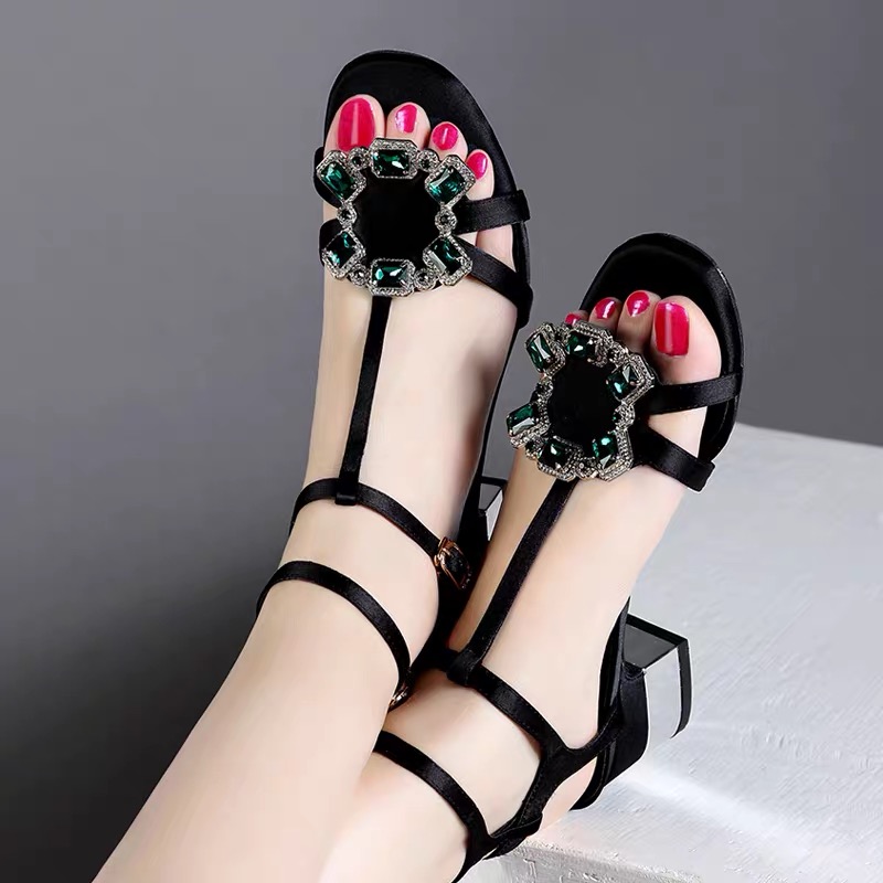 闪亮亮高跟鞋凉鞋,夏季新款尖头中跟气质水钻凉鞋