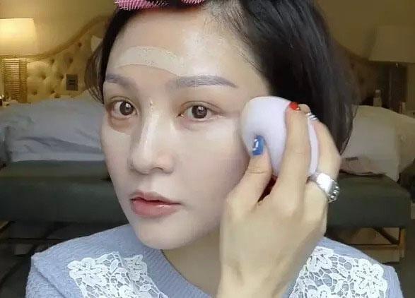粉底上脸显肤色暗黄,粉底到下午就显得暗沉