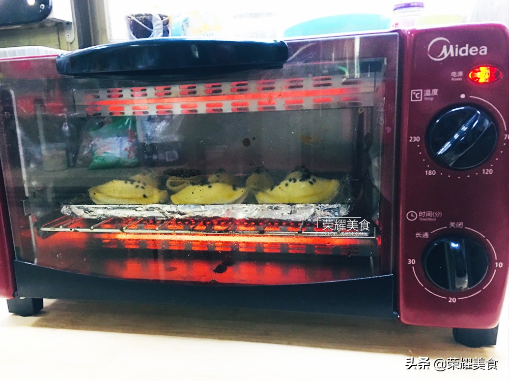 零失败的榴莲酥教程，再也不用吃外面速冻品榴莲酥了，成就感满满