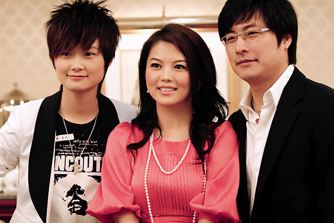 王岳伦李湘几婚,王岳伦李湘的婚姻