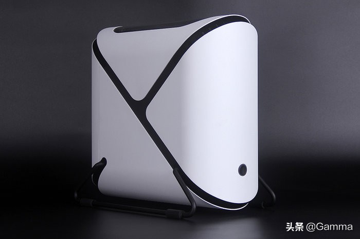 综合性能最好的itx机箱,安钛克itx机箱分体式水冷案例