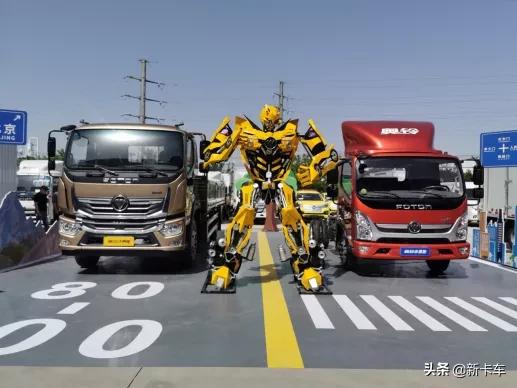 奥铃轻卡双排3.8米小货车怎么样,卡车司机最赚钱