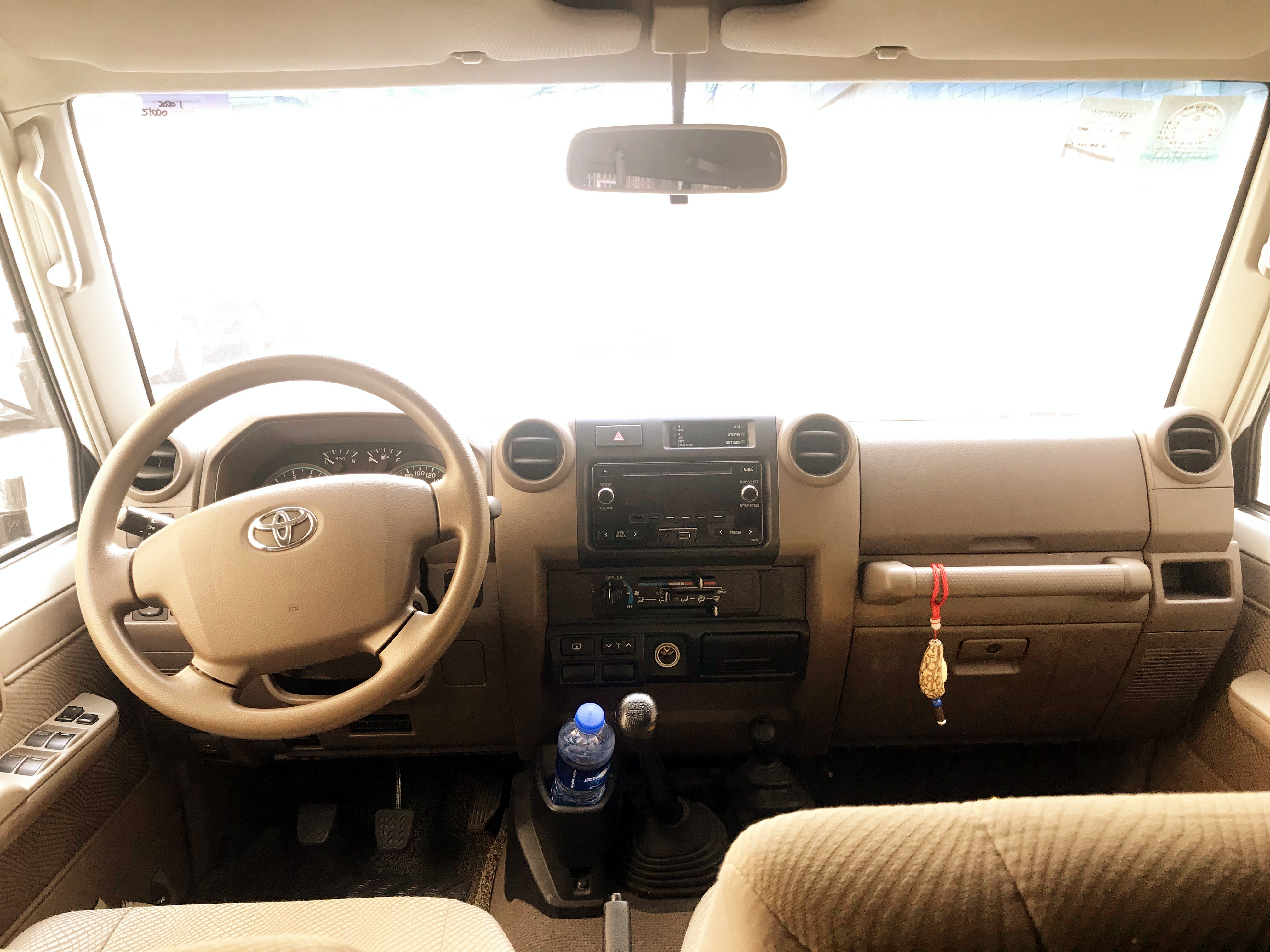 全新陆巡5.7试驾,陆巡v6版测评