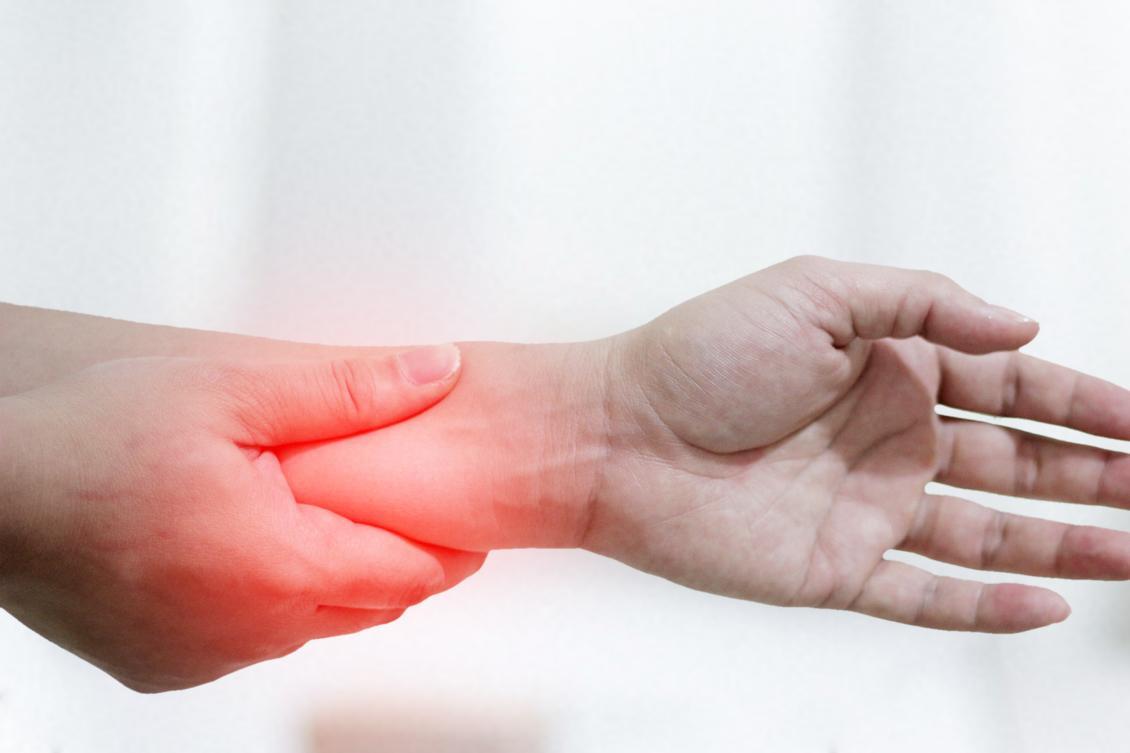 颈椎病会导致下肢肌肉萎缩吗,颈椎病会引起面部肌肉萎缩吗