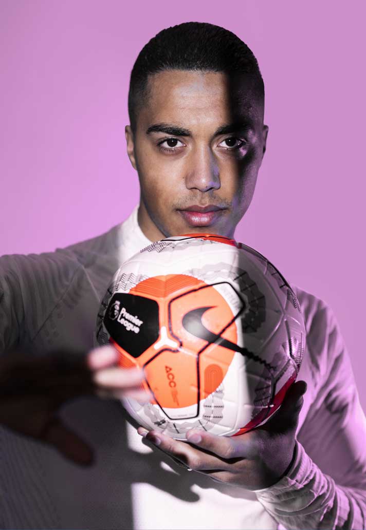 nike18-19英超专用足球,nike英超联赛18-19赛季