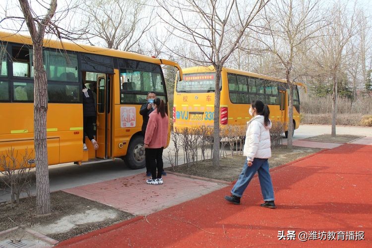 为了迎接小学做了哪些准备,为迎接开学学校做了各项准备