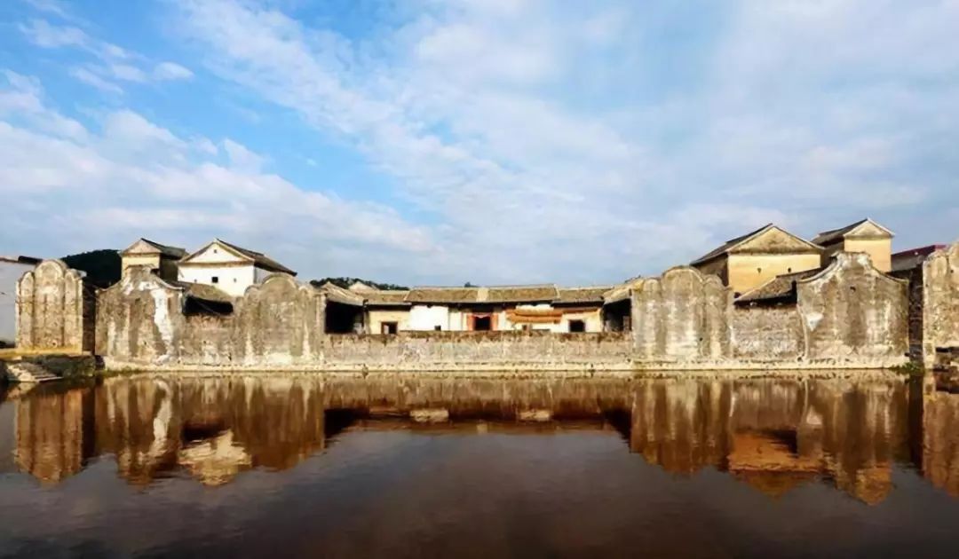 缇庝附鍜岃皭涔℃潙鎸叴,鍏夊僵閫愭ⅵ