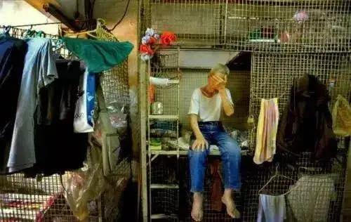 香港棺材房纪录片完整版,香港的棺材屋你见过吗